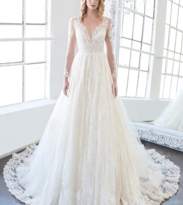 The Elegance and Grace of the Blanche Wedding Gown by Winnie Couture