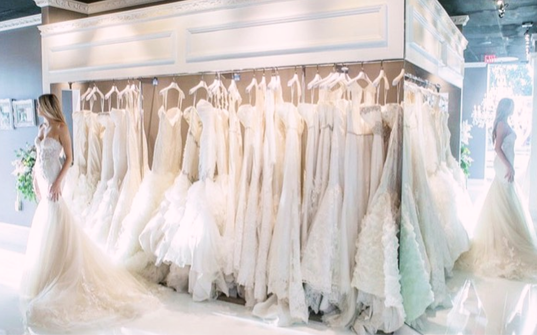 A Helpful Guide to Wedding Dress Shopping